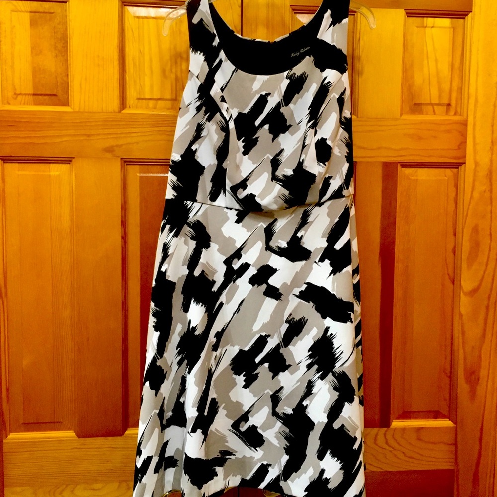 Kathy Roberts Sleeveless Dress